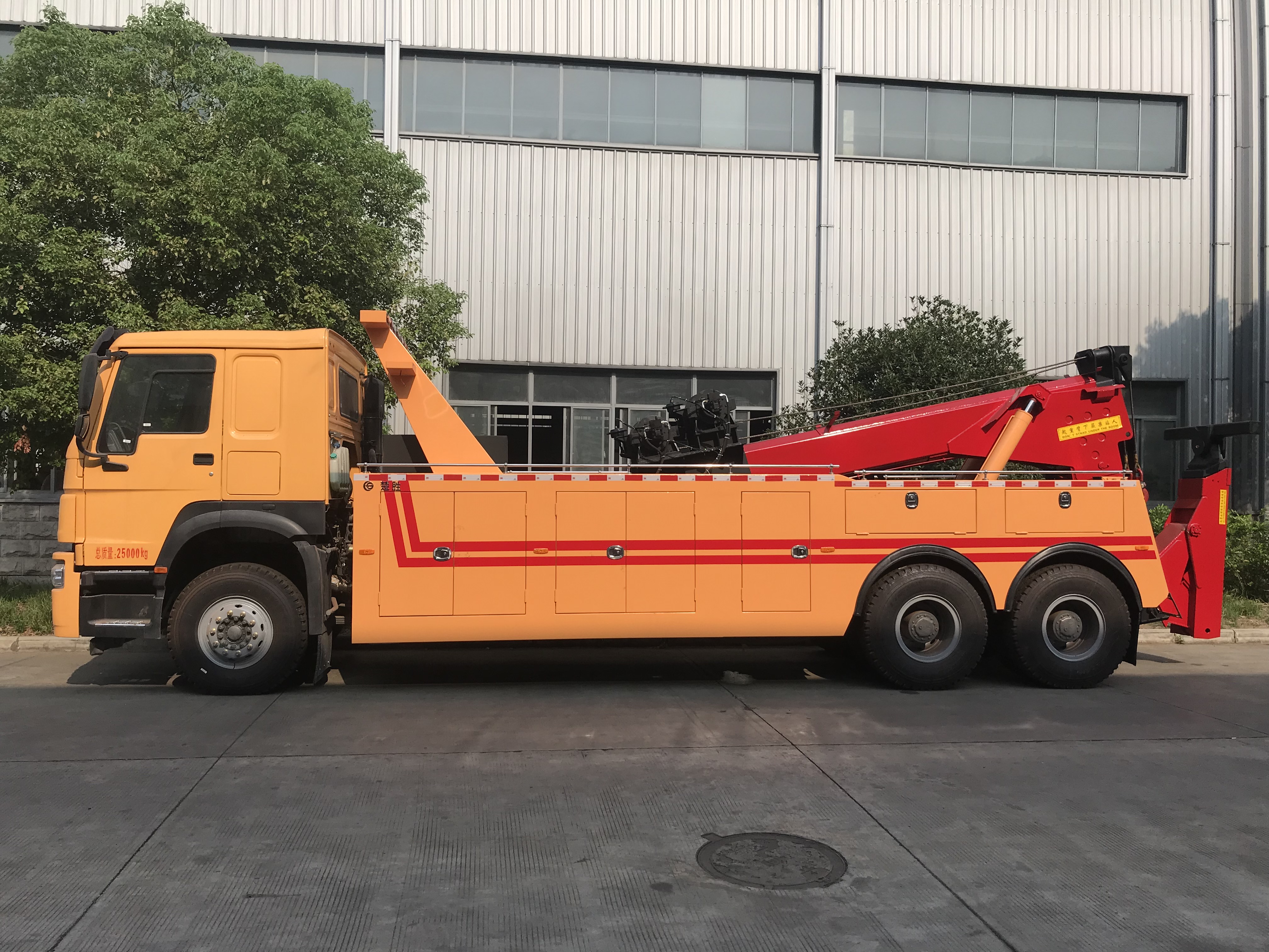 Эвакуатор HOWO 6x4 (2).JPG