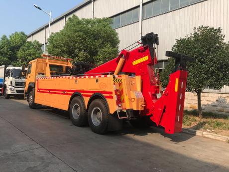 HOWO 6x4 wrecker truck (4).JPG