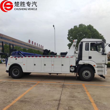 wrecker towing truck2.jpg
